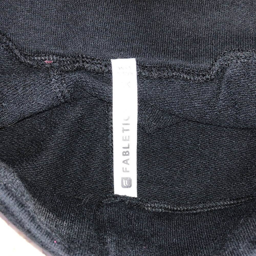 Fabletics - Picture 2 of 2